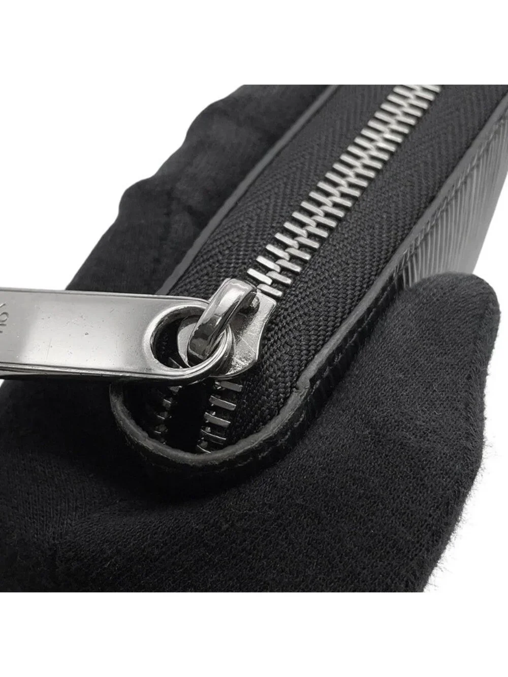 Louis Vuitton Wallet Epi Zippy Black
